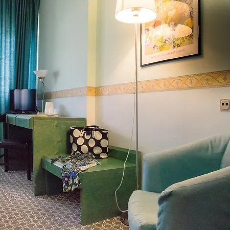 Salera Hotel