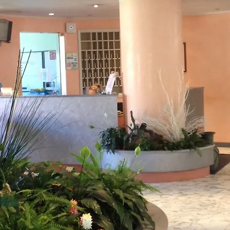 Hotel Salera 4*