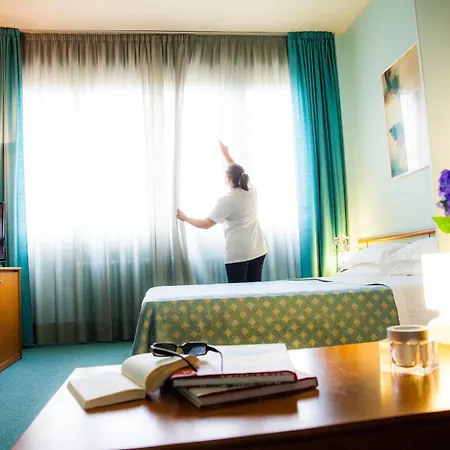 Salera Hotel 4*
